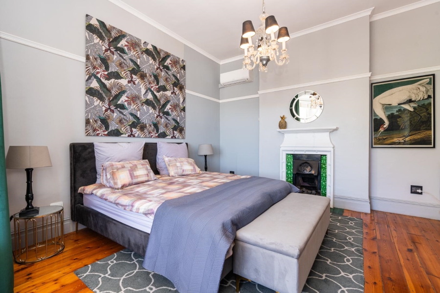 4 Bedroom Property for Sale in Oranjezicht Western Cape